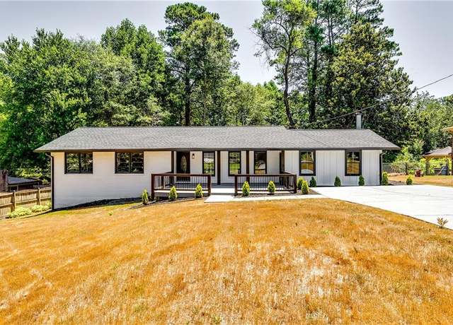 Property at 3122 Vandiver Dr, Marietta, GA 30066, 4 beds, 2 baths
