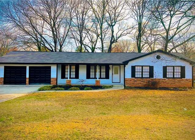 Property at 5409 Mill Valley Dr, Douglasville, GA 30135, 3 beds, 2 baths