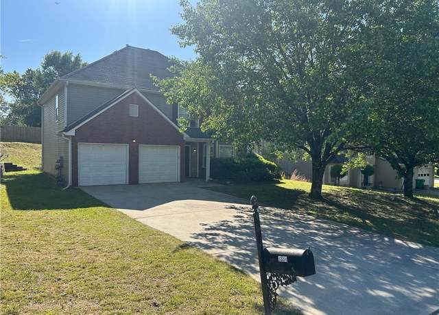 Property at 3334 Rockmill Dr, Ellenwood, GA 30294, 3 beds, 2.5 baths