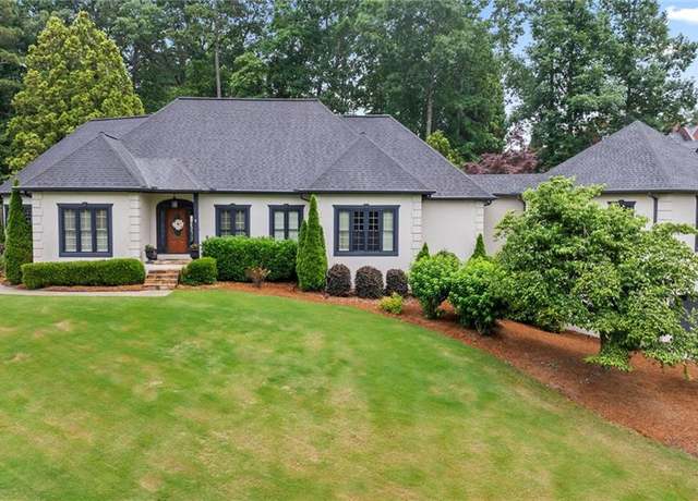Property at 4030 River Rdg SE, Marietta, GA 30067, 5 beds, 4.5 baths