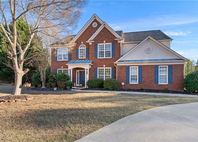 Property at 135 Splinter Ct, Suwanee, GA 30024, 5 beds, 3 baths