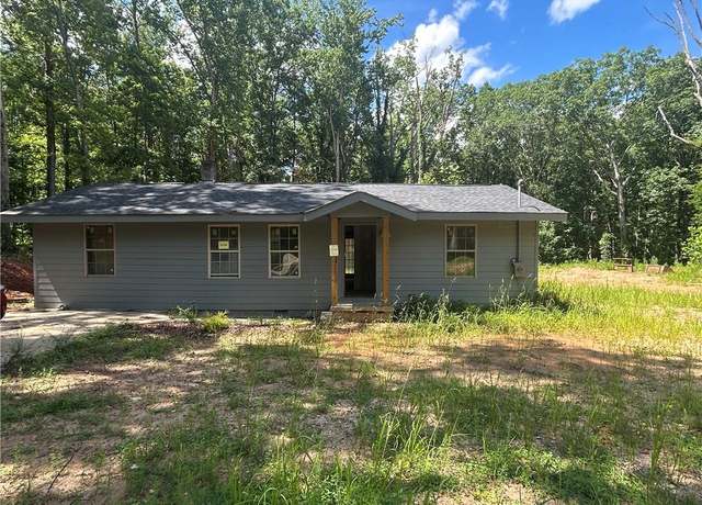Property at 4601 Wilson James Rd SW, Atlanta, GA 30331, 3 beds, 1 bath