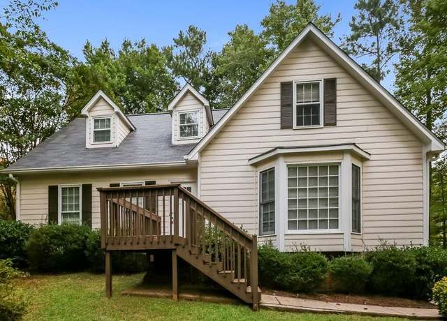 Property at 3999 Tall Pine Dr, Marietta, GA 30062, 4 beds, 2 baths