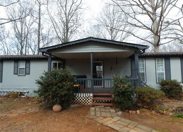 Property at 190 Creekwood Rd, Winder, GA 30680, 3 beds, 2 baths