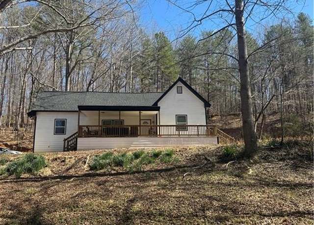 Property at 202 Henderson Falls Rd, Toccoa, GA 30577, 5 beds, 3.5 baths
