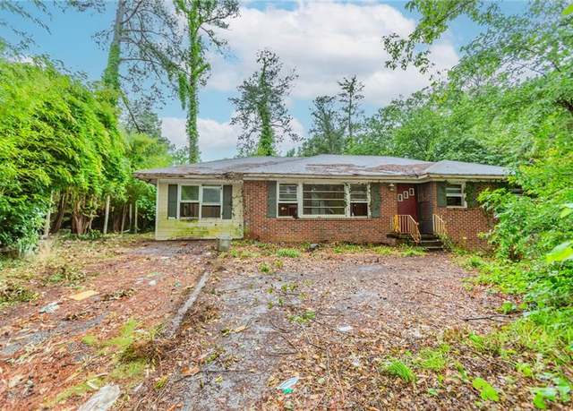 Property at 2322 Paces Ferry Rd SE, Smyrna, GA 30080, 3 beds, 1.5 baths