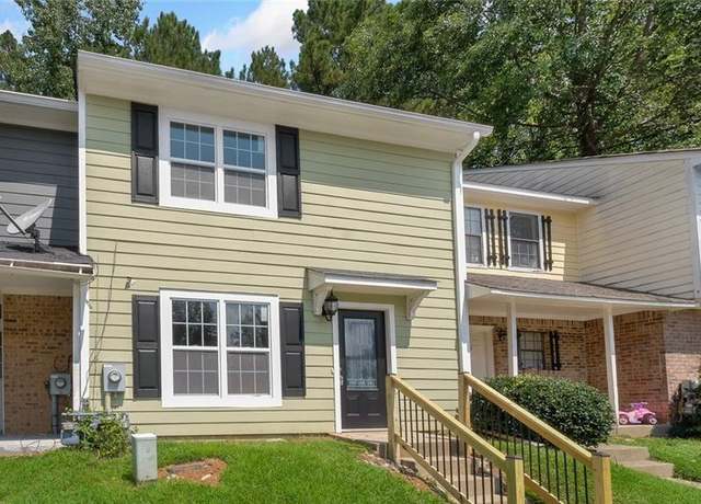 Property at 6964 Oakhill Cir, Austell, GA 30168, 2 beds, 1.5 baths