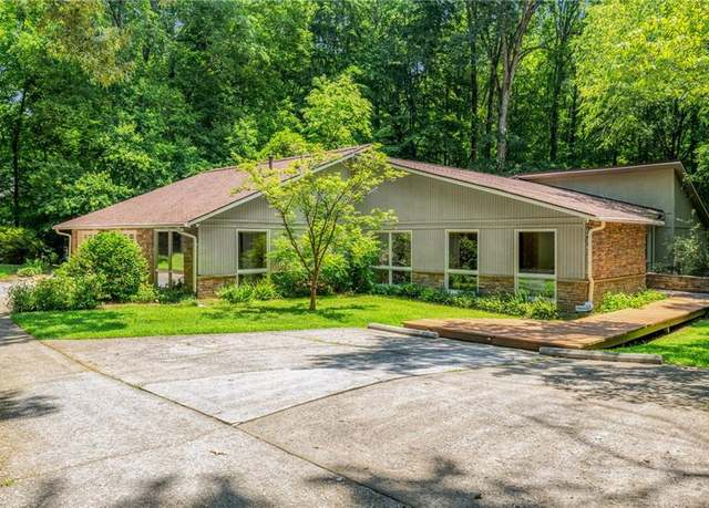 Property at 1690 Trotters Ln, Stone Mountain, GA 30087, 5 beds, 3 baths