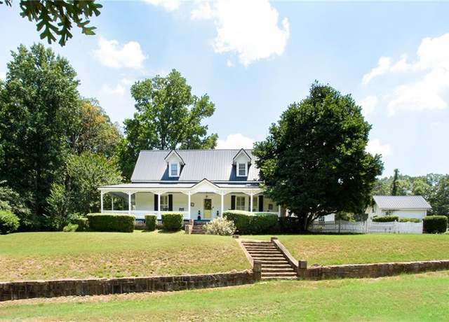 Property at 2345 Seagraves Mill Rd, Hull, GA 30646, 5 beds, 3 baths