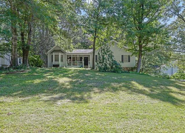 Property at 215 Valley Brook Dr, Woodstock, GA 30188, 3 beds, 2 baths