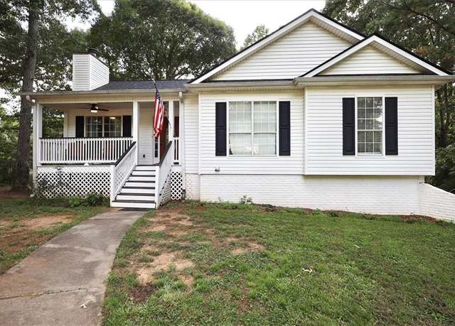 Property at 316 Winchester Dr, Sharpsburg, GA 30277, 5 beds, 3 baths
