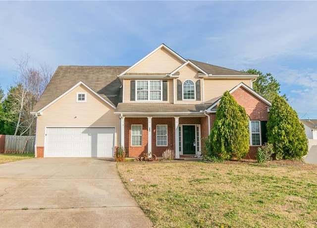 Property at 141 Vinings Dr, Mcdonough, GA 30253, 5 beds, 3 baths