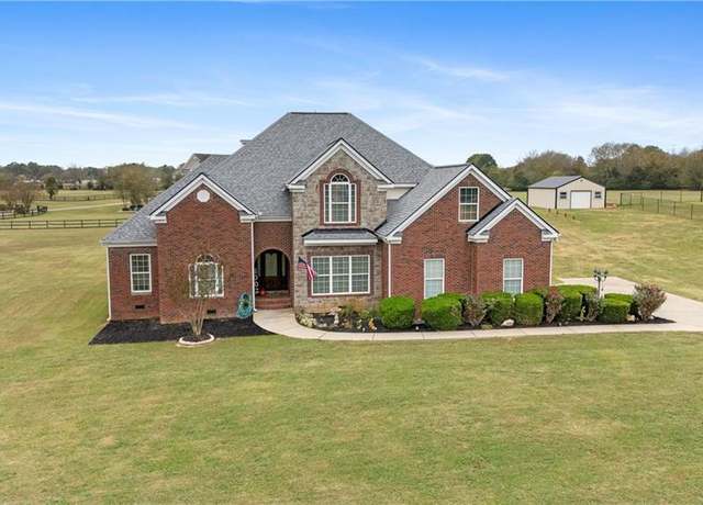 Property at 19 Ravenfield Rd, Taylorsville, GA 30178, 6 beds, 4.5 baths