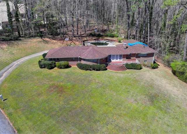 Property at 4276 Wieuca Rd NE, Atlanta, GA 30342, 3 beds, 2.5 baths