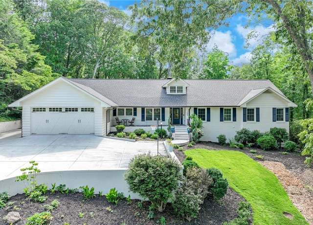Property at 1685 Valley Rd NE, Gainesville, GA 30501, 5 beds, 6 baths