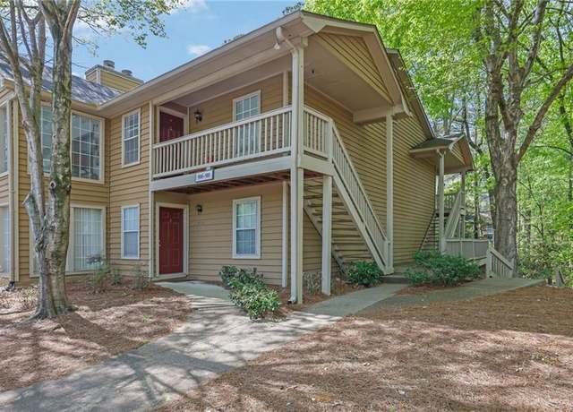 Property at 907 Country Park Dr SE, Smyrna, GA 30080, 2 beds, 2 baths