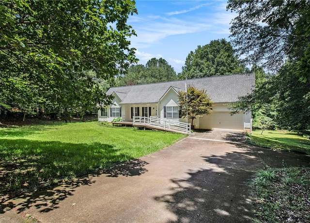 Property at 817 New Hope Rd, Mcdonough, GA 30252, 3 beds, 2 baths