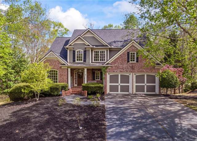 Property at 135 Scarlet Oak Ln, Dawsonville, GA 30534, 4 beds, 3.5 baths