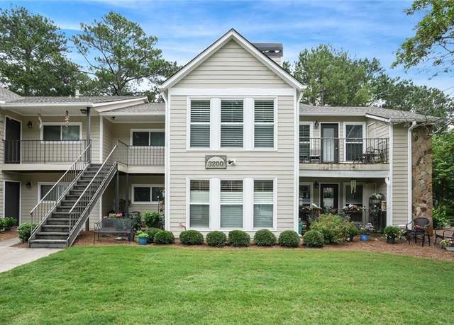 Property at 3210 Lake Pointe Cir, Roswell, GA 30075, 2 beds, 2 baths