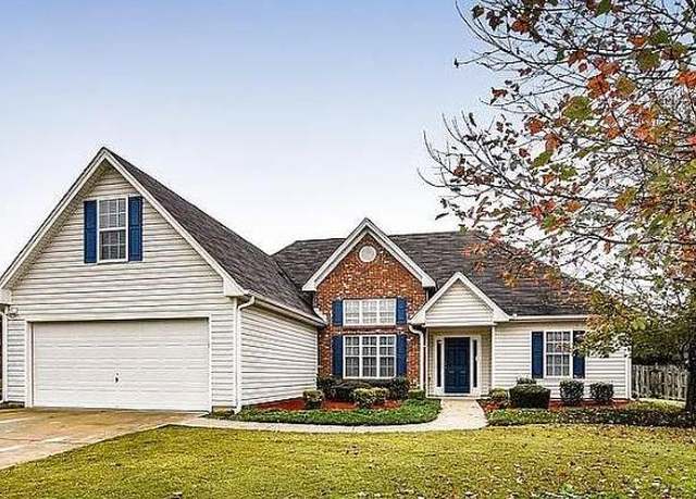 Property at 1040 Brushystone Dr, Loganville, GA 30052, 4 beds, 2 baths