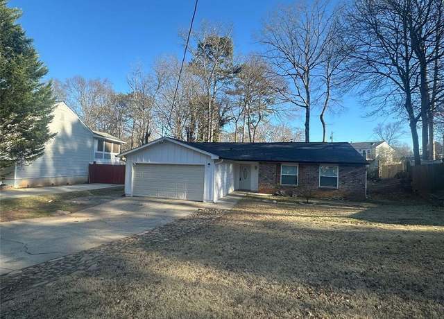 Property at 4626 Midridge Dr, Norcross, GA 30093, 3 beds, 2 baths