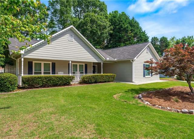 Property at 130 Lacey Oak Ln, Loganville, GA 30052, 3 beds, 2 baths
