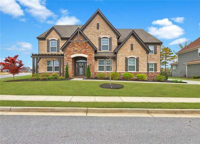 Property at 13 Clearwater Ct, Hoschton, GA 30548, 5 beds, 2.5 baths