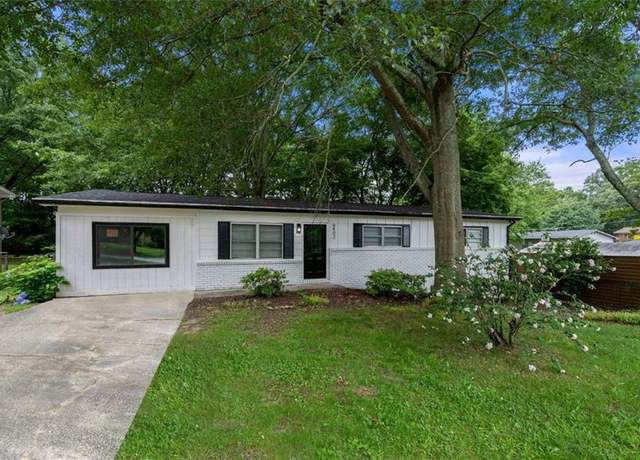 Property at 6402 Kensington Ct, Austell, GA 30106, 4 beds, 2 baths
