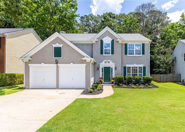 Property at 7000 Foxberry Ln, Roswell, GA 30075, 4 beds, 2.5 baths