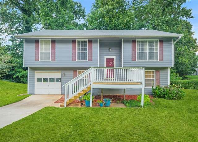 Property at 3560 Riverchase Dr, Decatur, GA 30034, 4 beds, 2 baths