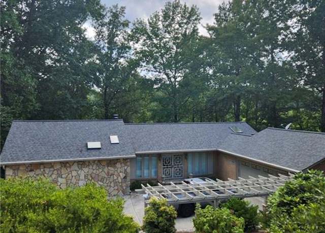Property at 4370 Laurel Cir SE, Smyrna, GA 30082, 3 beds, 3 baths