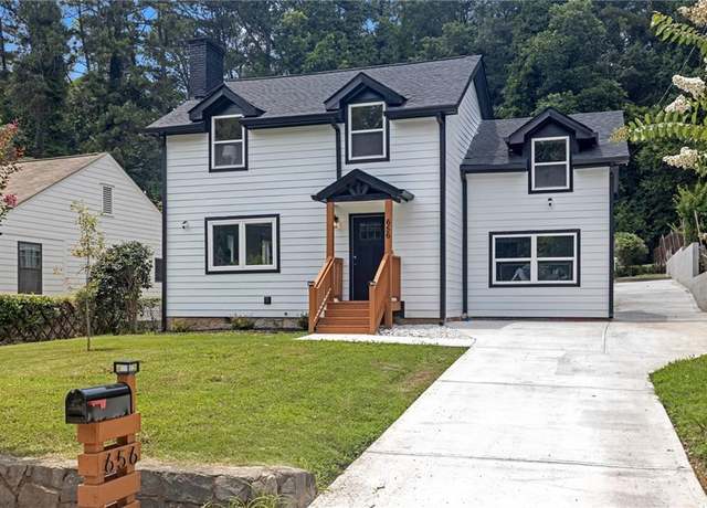 Property at 656 S Elizabeth Pl NW, Atlanta, GA 30318, 3 beds, 3 baths