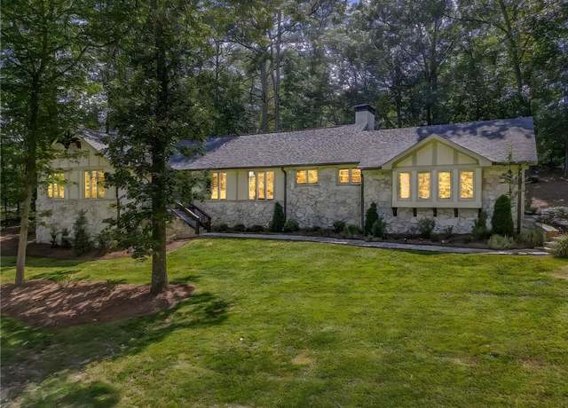 Property at 1 Huntington Rd SW, Rome, GA 30165, 4 beds, 2.5 baths