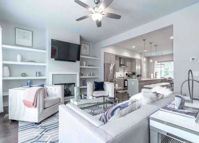 Property at 724 Taylor Ct, Atlanta, GA 30324, 3 beds, 3.5 baths