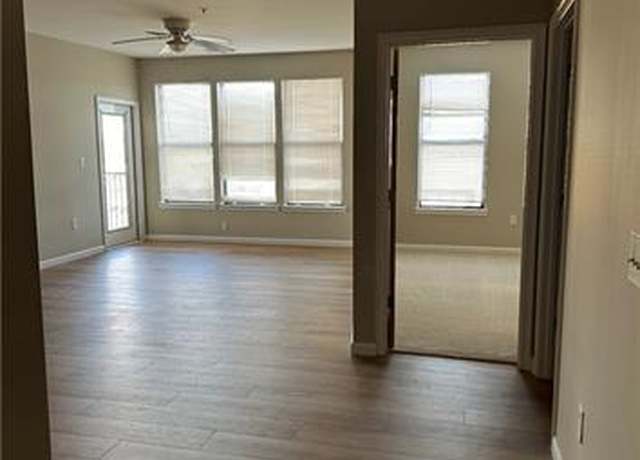 Property at 898 Oak St SW #1402, Atlanta, GA 30310, 2 beds, 2 baths