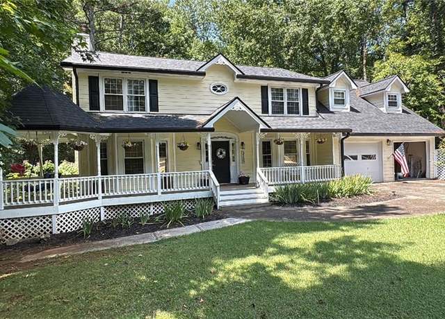 Property at 3155 Laura Ln, Douglasville, GA 30135, 4 beds, 4 baths