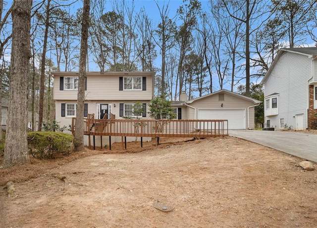 Property at 1731 Fieldgreen Overlook, Stone Mountain, GA 30088, 5 beds, 3 baths