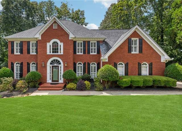 Property at 3775 Banyon Ln, Alpharetta, GA 30022, 6 beds, 5 baths
