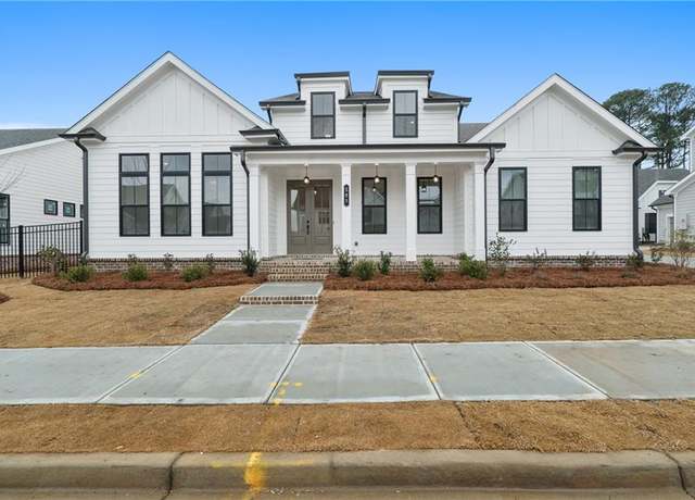 Property at 535 Pearl St, Cumming, GA 30040, 4 beds, 3 baths