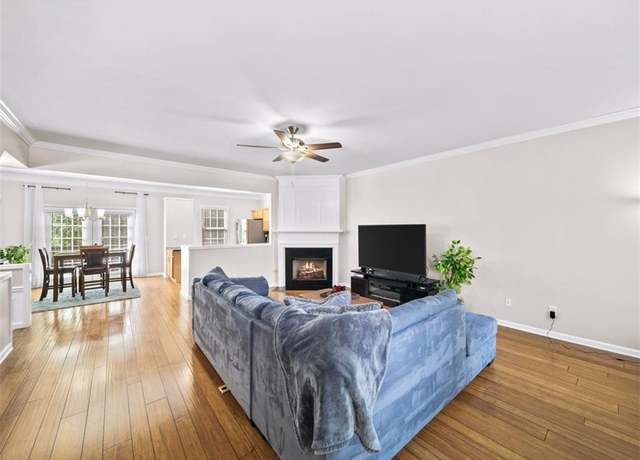 Property at 2324 Towneheights Ter SE #11, Atlanta, GA 30339, 3 beds, 3 baths