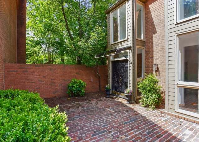 Property at 49 Willow Gln, Atlanta, GA 30342, 4 beds, 4 baths