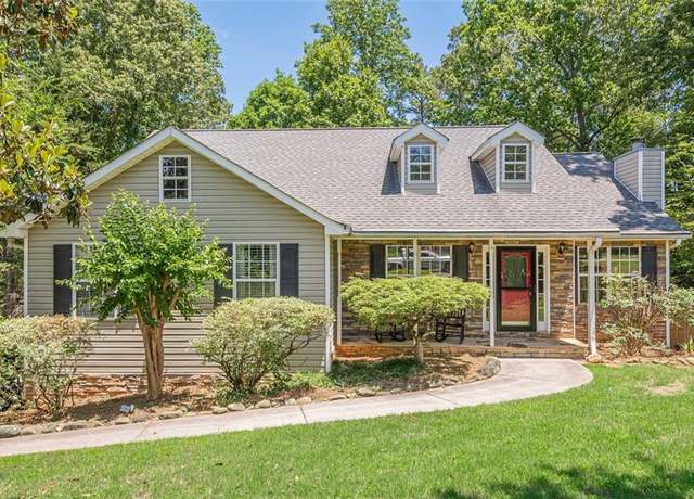 Property at 115 Oak Crest Ln, Dallas, GA 30132, 3 beds, 3 baths