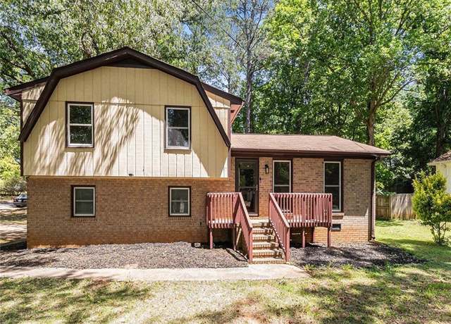 Property at 240 Wellington Dr, Mcdonough, GA 30252, 4 beds, 2 baths