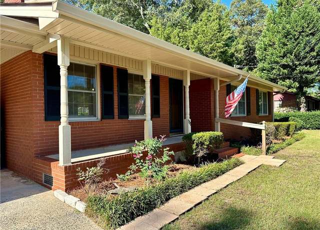 Property at 111 Howard St, Byron, GA 31008, 3 beds, 2 baths