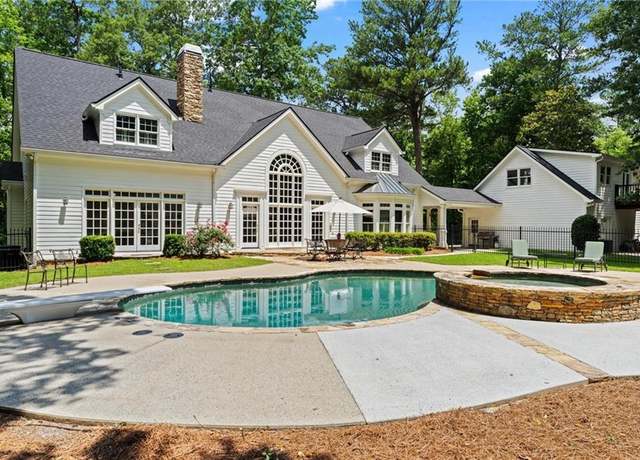 Property at 1824 Mount Paran Rd NW, Atlanta, GA 30327, 7 beds, 5.5 baths
