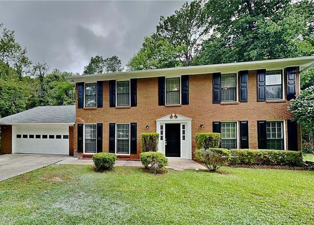 Property at 650 Lake Forest Ct, Roswell, GA 30076, 4 beds, 2.5 baths