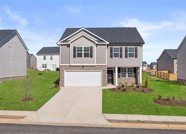 Property at 169 Aster Ave, Locust Grove, GA 30248, 4 beds, 2.5 baths