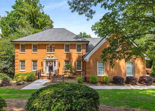Property at 7575 Hunters Woods Dr W, Atlanta, GA 30350, 6 beds, 4 baths