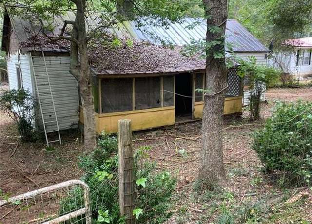 Property at 1020 Horton Dr, Greensboro, GA 30642, 1 bed, 1 bath
