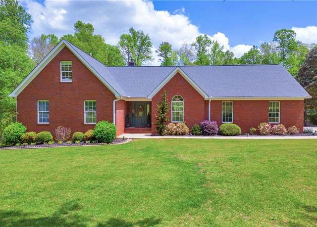 Property at 6200 Bent Tree Cv, Murrayville, GA 30564, 5 beds, 4 baths